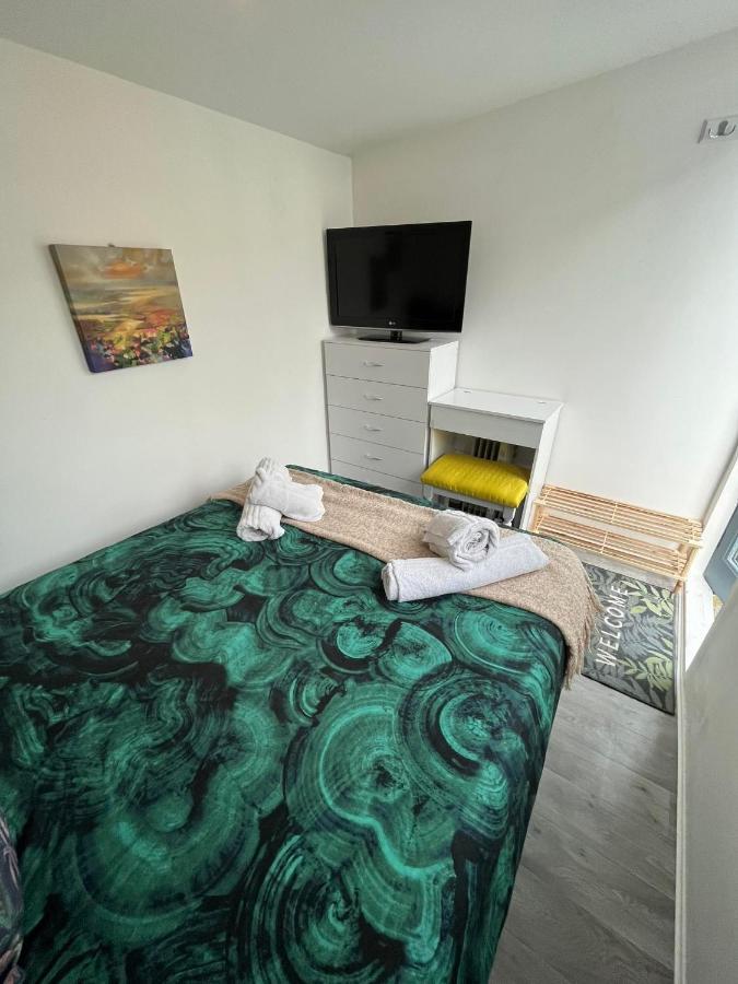 Apartamento The Chuff Cabin St Just Exterior foto